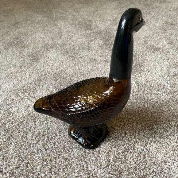 Vintage Avon Deep Woods Canada Goose Bottle - Picture 2 of 3